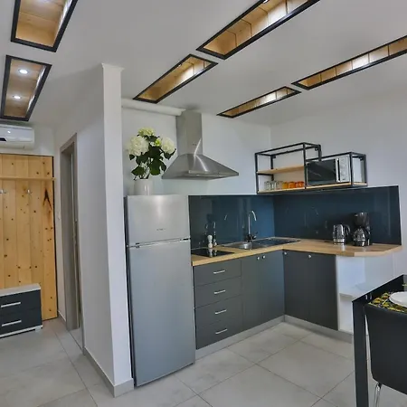 On The 3* Baška Voda