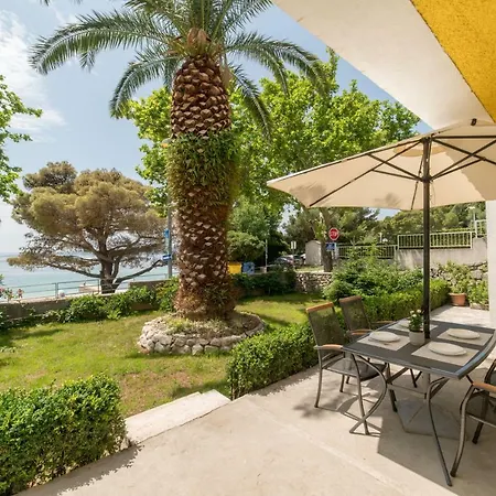 Guest house On The